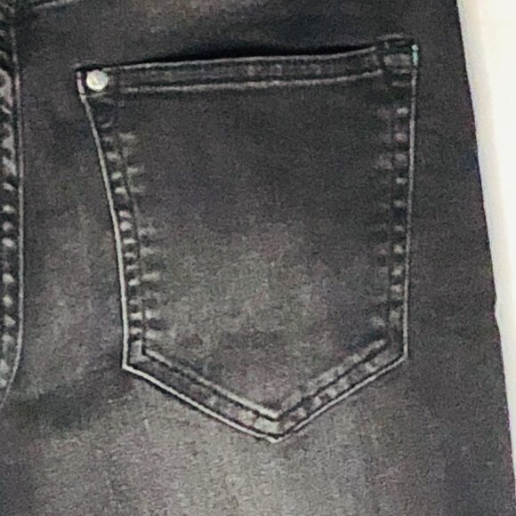 H and m  flare cropped jeans solid black pockets button zipper size 10 READ - Picture 10 of 13